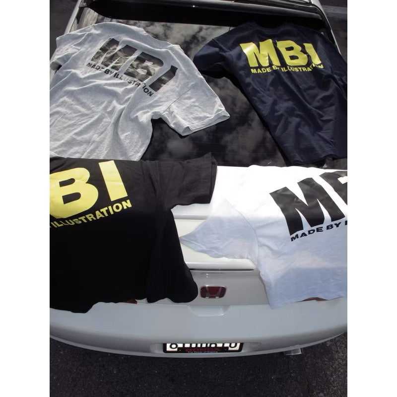 MBI | SIGNATURE MBI LOGO T - WHITE